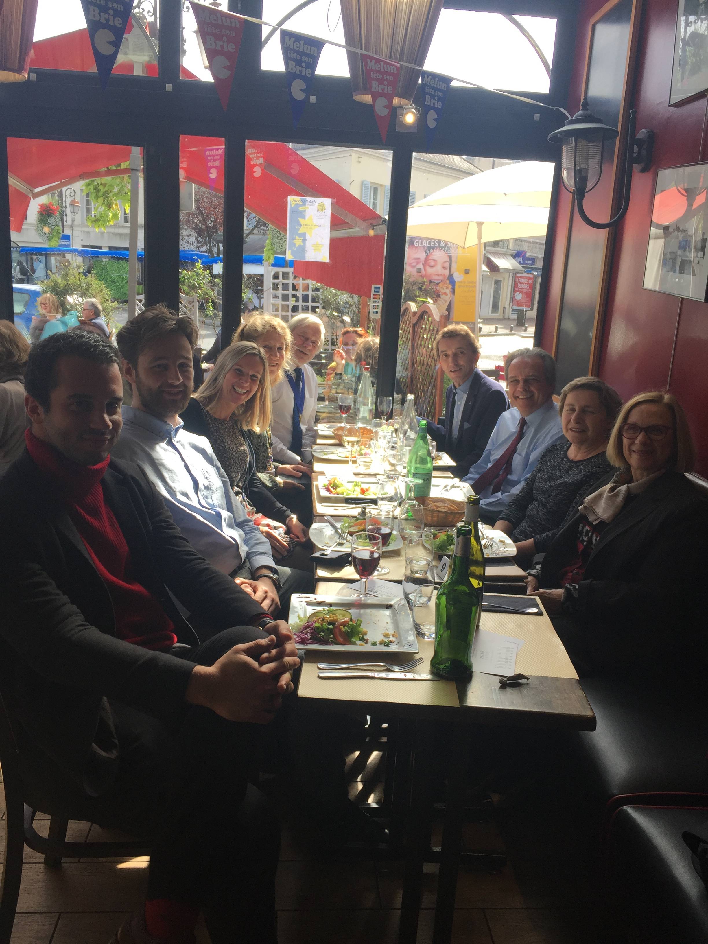 Accueil et déjeuner avec les délégations des villes jumelles d’Allemagne et d’Angleterre à la Fête du Brie de Melun 2017